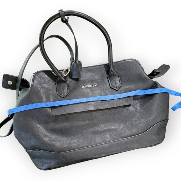 London Fog Large Black faux Leather Purse - Picture 3 of 9